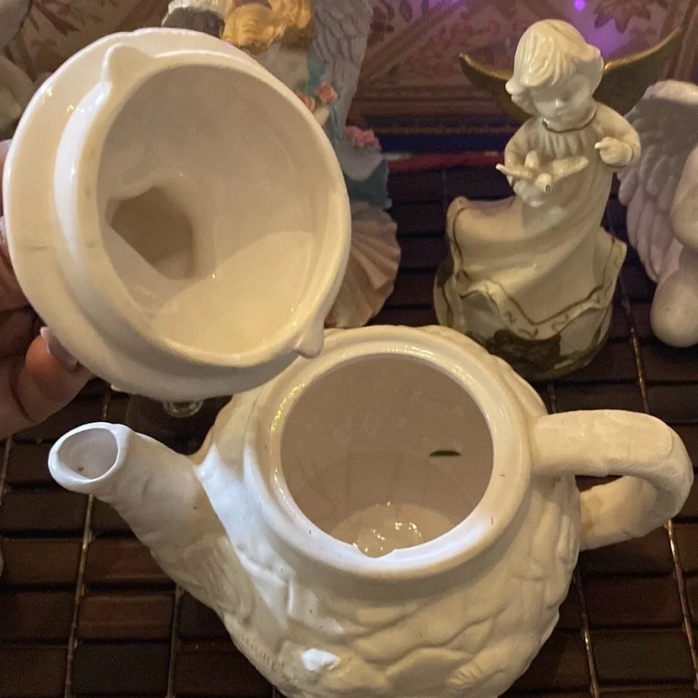 Bundle of angle pieces including a teapot, jewelry holder, candle holder, bell